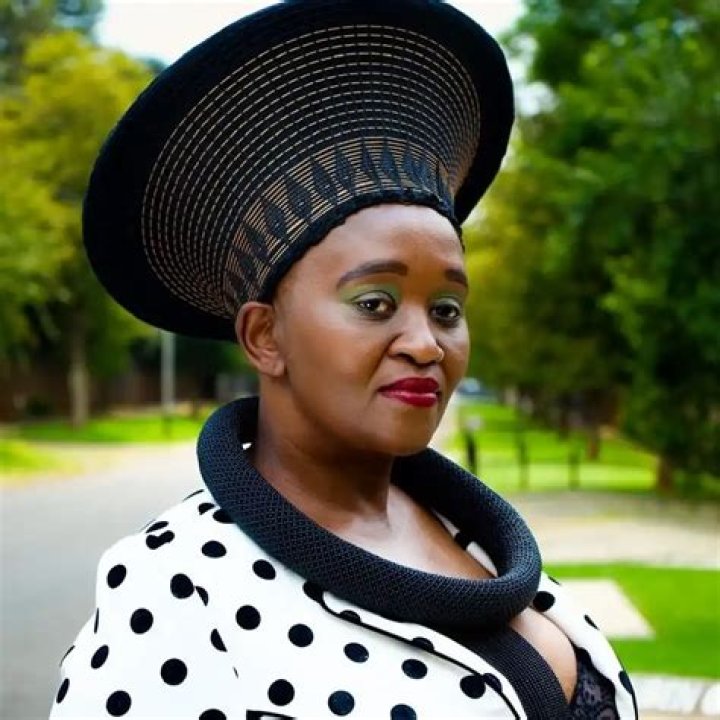 Bongi Ndaba Biography: Age, Contact Details, Instagram, Net Worth, Birthday, Boyfriend, Pictures, Parents, Husband
