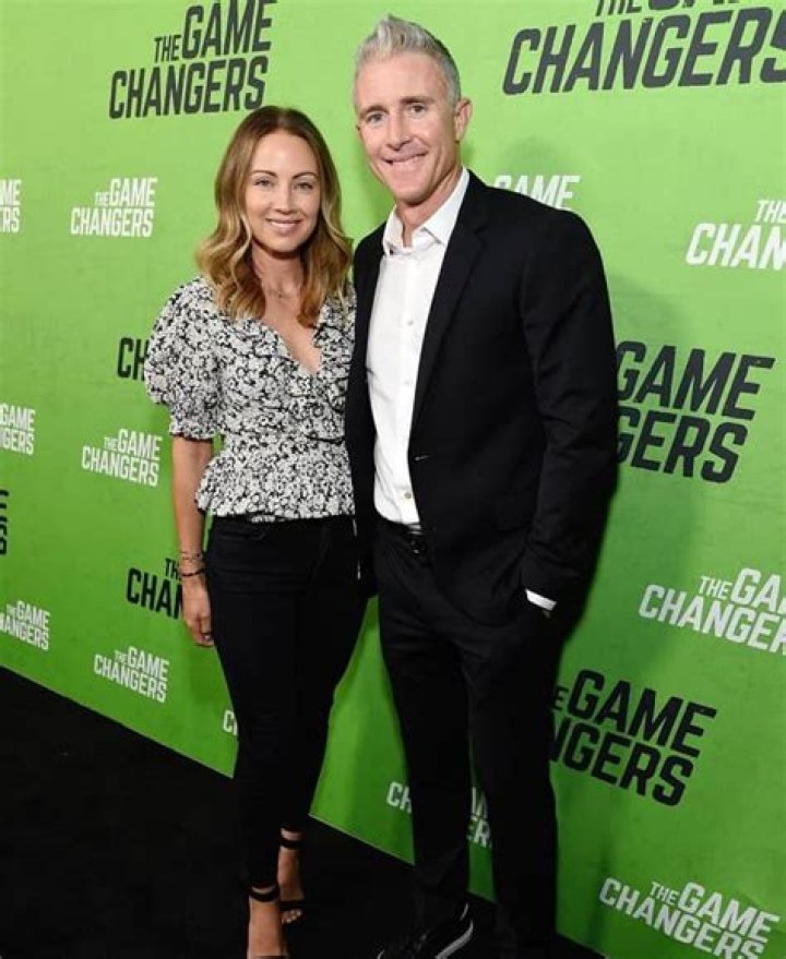 Chase Utley – Bio, Wiki, Phillies, Contract, Girlfriend, Wife, Children, Divorce, Net Worth