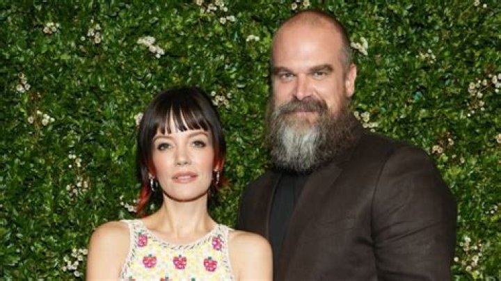 David Harbour Height, Age, Married, Wife, Dating, Girlfriend, Is He Gay?
