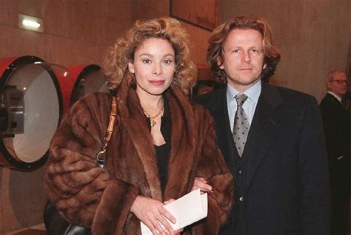 Grace De Capitani Père