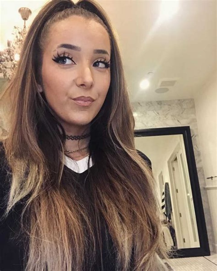 Jenna Marbles Biography: Instagram, Net Worth, Age, Height, YouTube, Boyfriend, Twitter, Husband, Siblings, Nicki Minaj, Wikipedia, Reddit