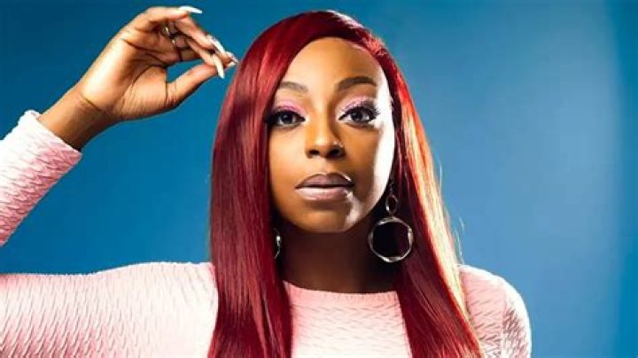 Khutso Theledi Biography: Age, YFM, Net Worth, Husband, Boyfriend, News, High School, Cars, Home Language, Salary