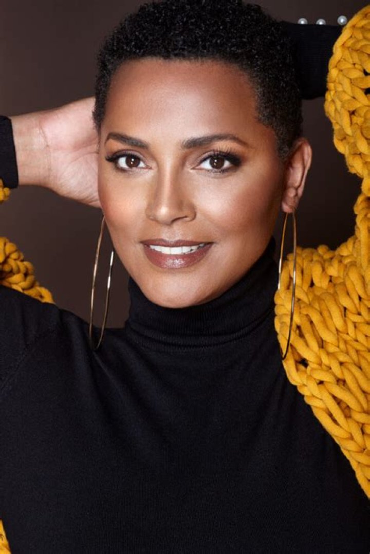 Louise Vyent Biography: Husband, Net Worth, Height, Age, Kids, Family, Parents