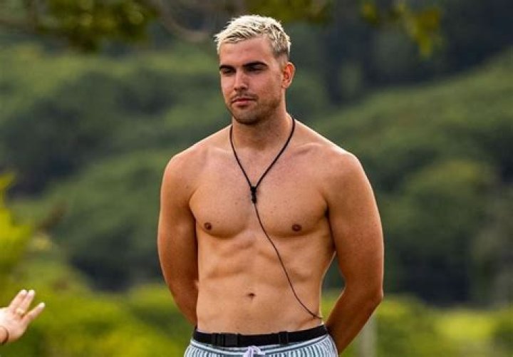 Love Island Aaron Waters Age, Height, Wikipedia, Girlfriend