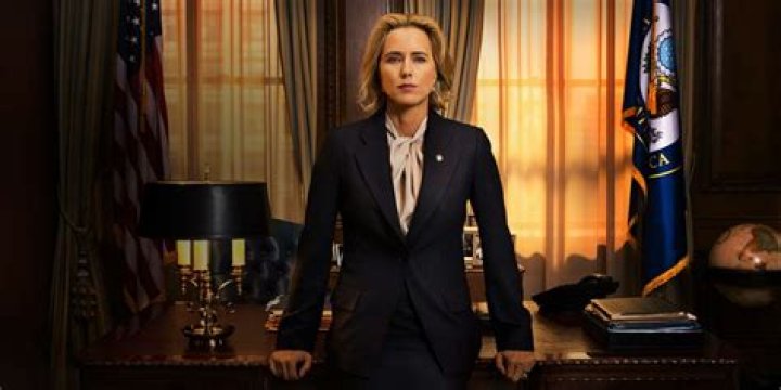 Madam Secretary Fall Finale Recap 12/18/16: Season 3 Episode 10 “The Race”