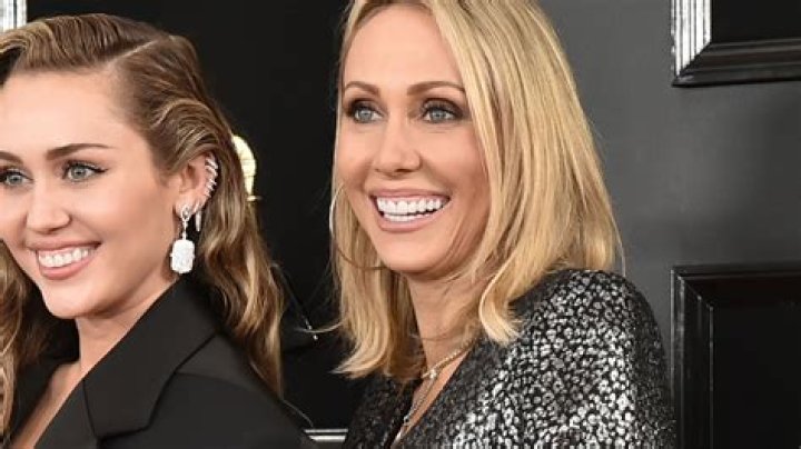 Miley Cyrus' mother, Tish Cyrus Biography: Children, Age, Net Worth, Husband, Height, Movies