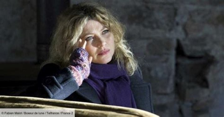 Qui Joue Candice Renoir Jeune