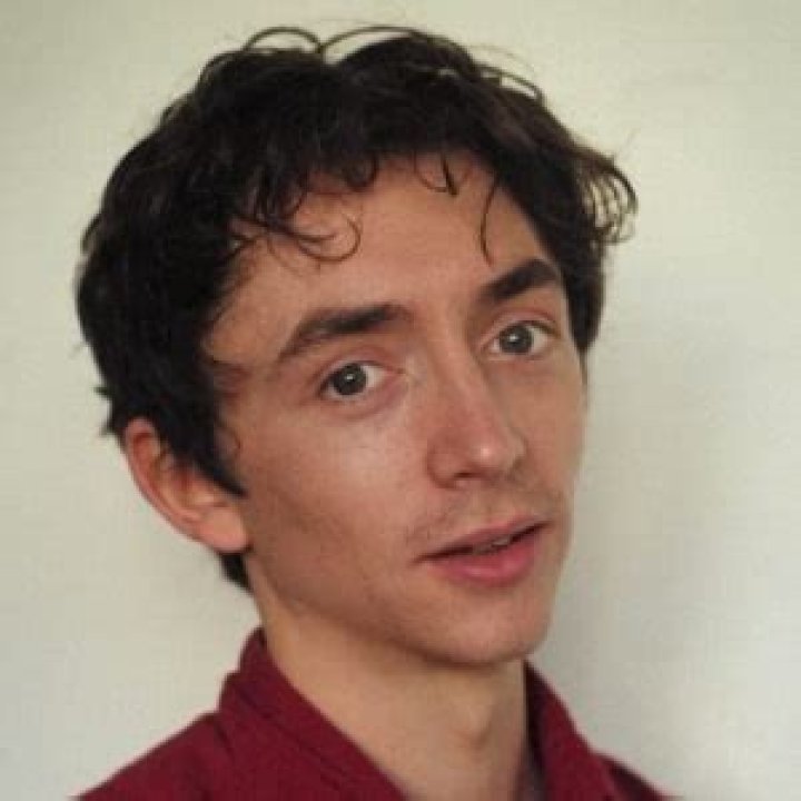 Samuel Blenkin New Netflix Show & Dating Status